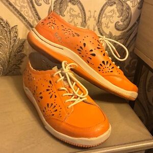 JAMBU Bloom Lace-ups
